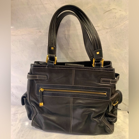 Chocolate brown leather purse with lots of compartments for all your things - Picture 2 of 10